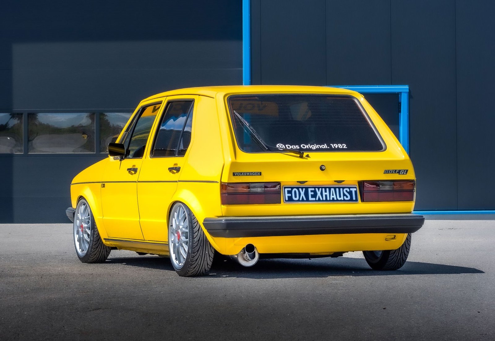 VOLKSWAGEN GOLF MK1 (1.1L)